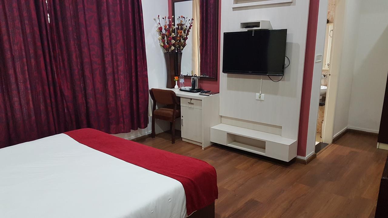 Xavier'S Residency Otel Kollam Dış mekan fotoğraf