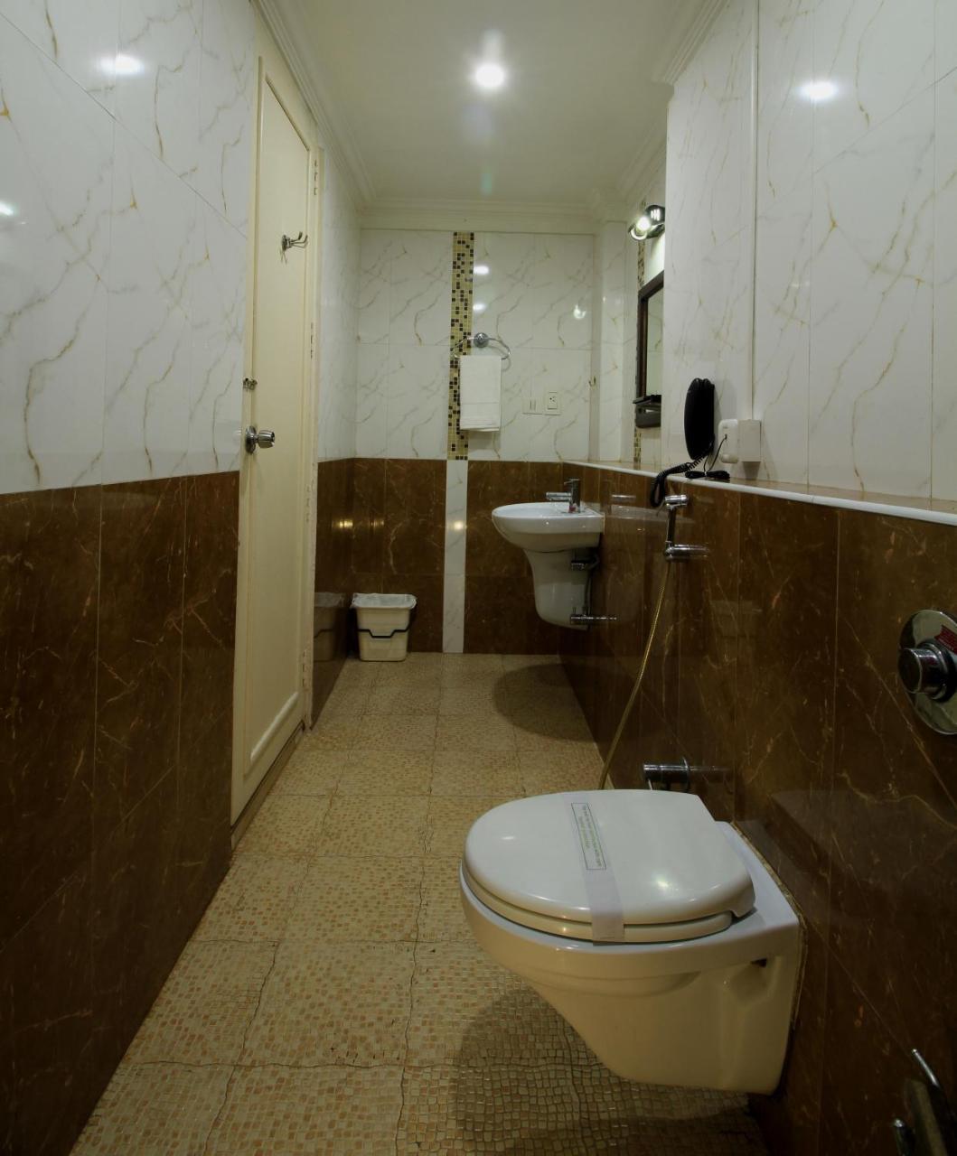 Xavier'S Residency Otel Kollam Dış mekan fotoğraf