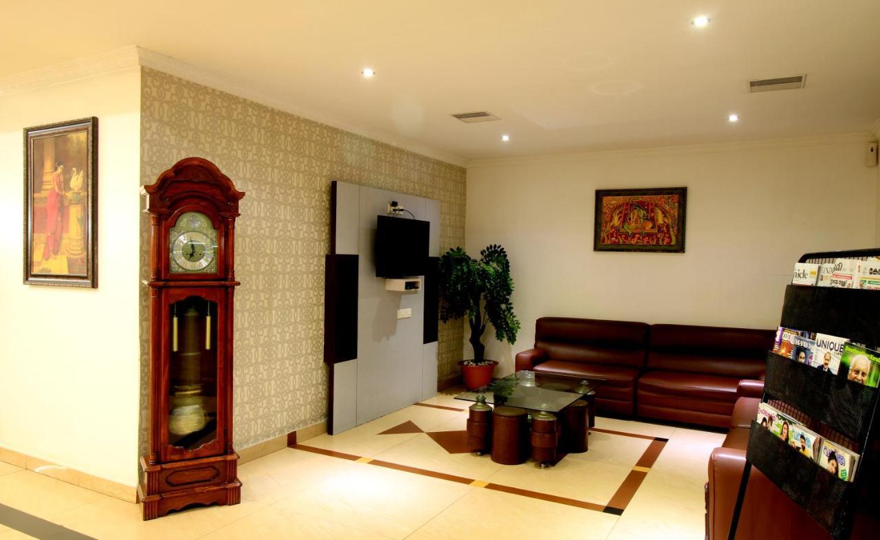 Xavier'S Residency Otel Kollam Dış mekan fotoğraf